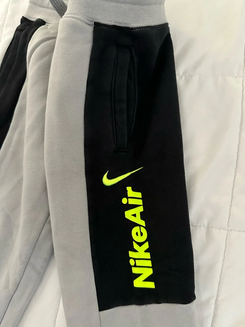 Nike Air Boy’s Hoodie and Joggers set - Black, gray, Neon Yellow - Picture 5 of 7